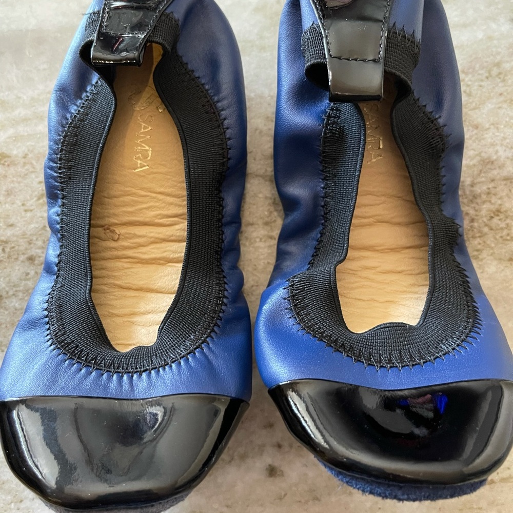 Yosi Samra little girl folds leather ballet flats size 12. Excellent Condition.
